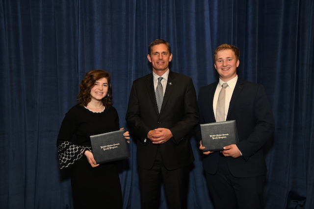 (U.S. Senator Martin Heinrich (D-N.M.) meets with New Mexico's United States Youth Senate Program delegates, March 6, 2019.)